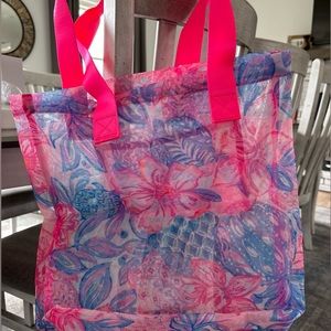 Lilly Pulitzer Mesh Tote in Snappy Turtle